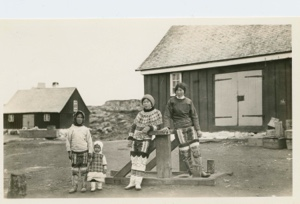 Image of Eskimo [Kalaallit] women and young girls